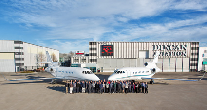 Duncan Aviation emplotees with Dassault Falcon 900B business jets